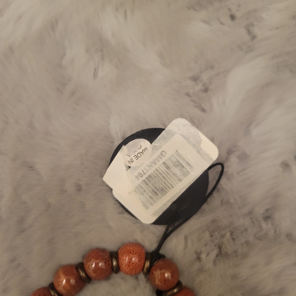 Red Dotted Bead Bracelet with Fringe and Metal Feather G MAN - Picture 5 of 6